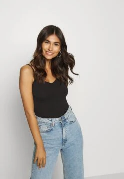 Anna Field 2 PACK - Top - White/black 9 Anna Field 2 PACK - Top - White/black -Anna Field Verkäufe 008314c9468e4b1c8da1abab9beafacc