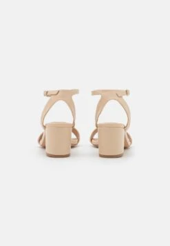 Anna Field Riemensandalette - Off-white 9 Anna Field Riemensandalette - Off-white -Anna Field Verkäufe 031067b0fcfc4697a0a428dabfd5d1b1