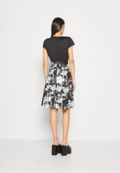 Anna Field Jerseykleid - Black/grey/white 8 Anna Field Jerseykleid - Black/grey/white -Anna Field Verkäufe 0fa9db8c642e42578482b4aea3526a00