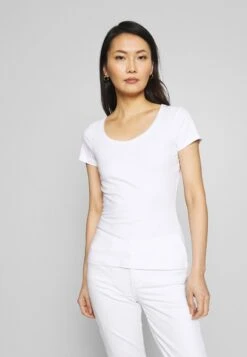 Anna Field 2ER PACK - T-Shirt Print - Navy/white 10 Anna Field 2ER PACK - T-Shirt Print - Navy/white -Anna Field Verkäufe 63f23176d0a945fd89cd0bdf946edb64