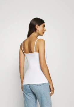 Anna Field 2 PACK - Top - White/black 8 Anna Field 2 PACK - Top - White/black -Anna Field Verkäufe 75f476cf5f4e4cbba8c6d13bba711e24