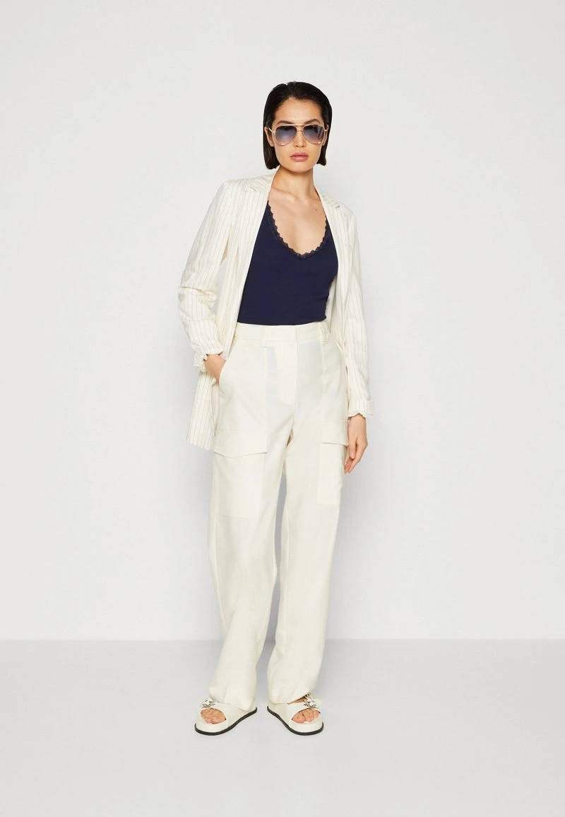 Anna Field Top - Dark Blue 2 Anna Field Top - Dark Blue – Bild 2